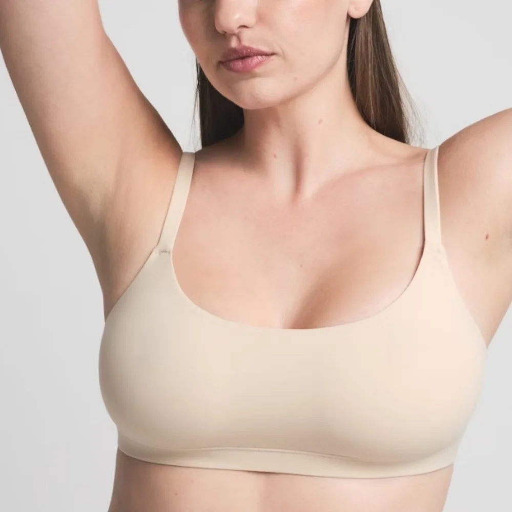 Skims Scoop Bralette - Picture 1 of 3